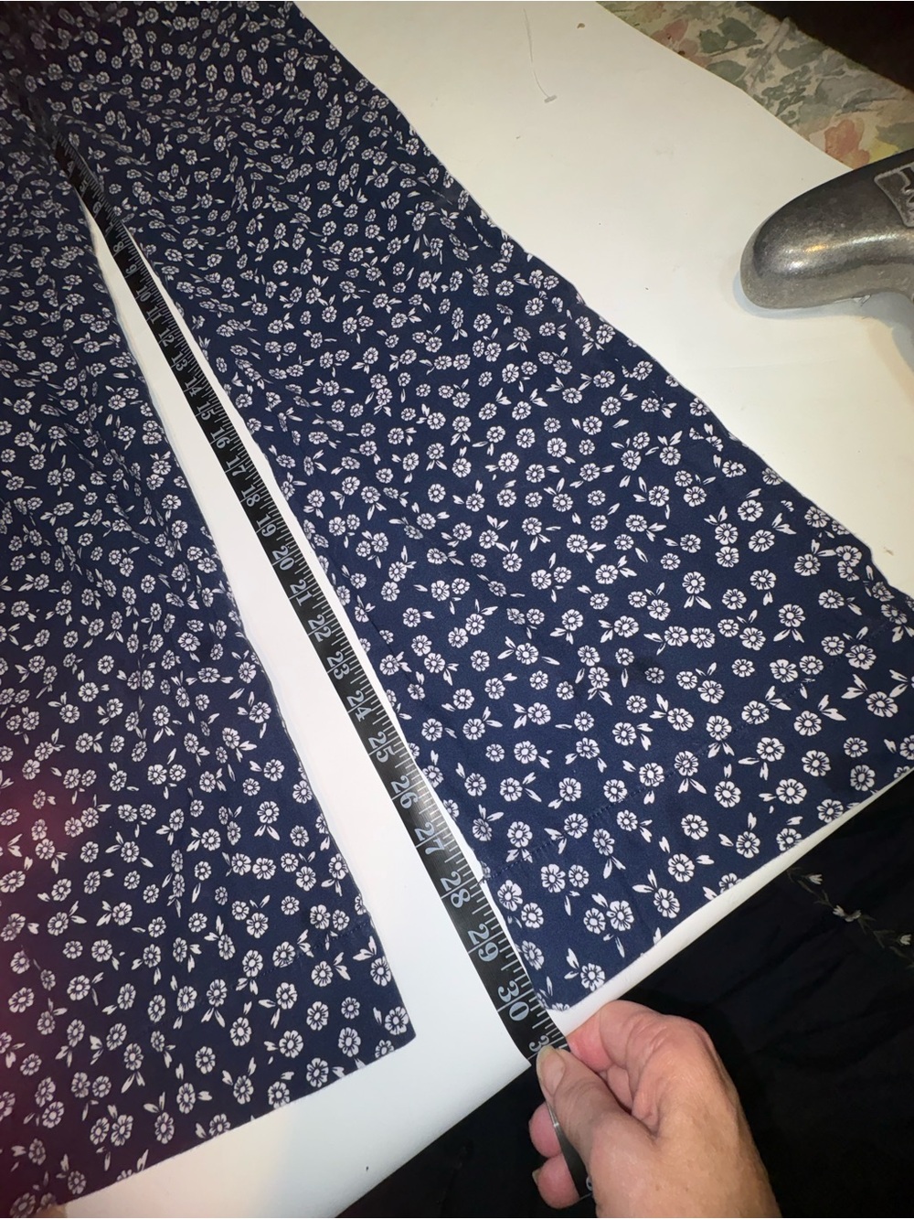J.Crew Lizzie high-rise wide-leg pants navy blue white floral print size 24 - Picture 10 of 13